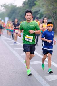 BIB: 11300
                            <button type="button" onclick="openModal(7868021)" class="btn btn-primary btn-sm float-right btn-popup" data-toggle="modal" data-target=".modal-high-quality">
                        <i class="fas fa-shopping-cart"></i> Add to Cart
                    </button>
                                            <button type="button" onclick="isThisMe(7868021, true)" class="btn btn-success btn-sm float-right btn-popup btn-isme hidden" data-toggle="tooltip" data-placement="bottom" title="นี่คือรูปของคุณใช่ไหม คลิกที่นี่เพื่อเอาเข้าอัลบั้ม">
                        <i class="fas fa-plus"></i> Add to album
                    </button>
                    <button type="button" onclick="isThisMe(7868021, false)" class="btn btn-warning btn-sm float-right btn-popup btn-isnotme hidden">
                        <i class="fas fa-ban"></i> Remove from album
                    </button>